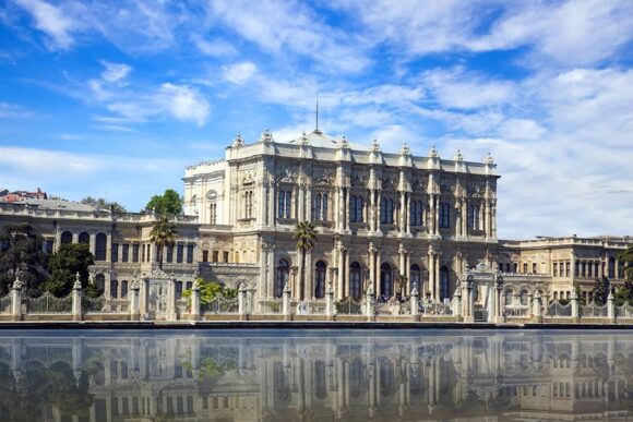 Half Day Morning Dolmabahçe & Pierre Lotti Hill Tour